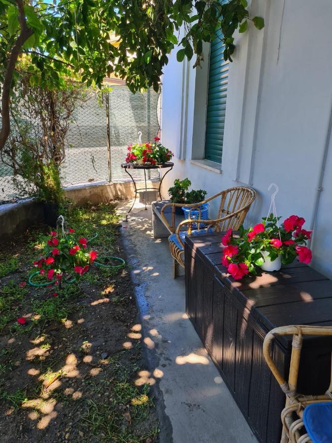 La Casa Di Alvy Hotel Pescara Kültér fotó