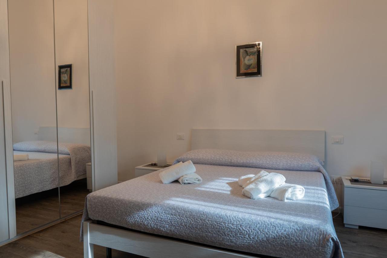 La Casa Di Alvy Hotel Pescara Kültér fotó